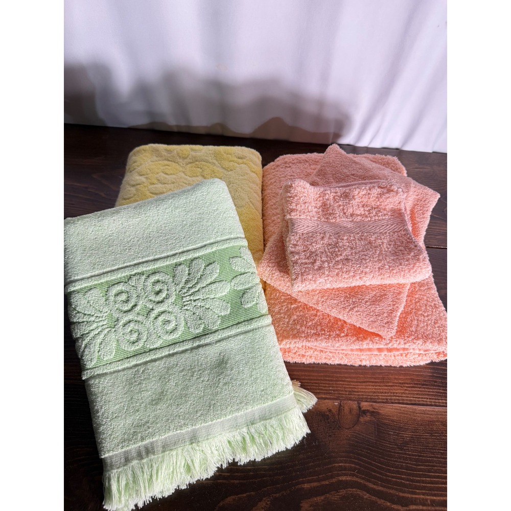 VTG Cannon Monticello Royal Towel Set Pastel Green Peach Yellow Retro Fringe USA